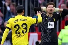 满冠体育手机版-多特蒙德主场踢平对手，积分略显不足(多特蒙德球队怎么样)