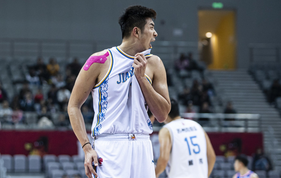 苏宁易购球员伤愈复出,助球队获胜的简单介绍 苏宁易购球员伤愈复出,助球队获胜的简单介绍