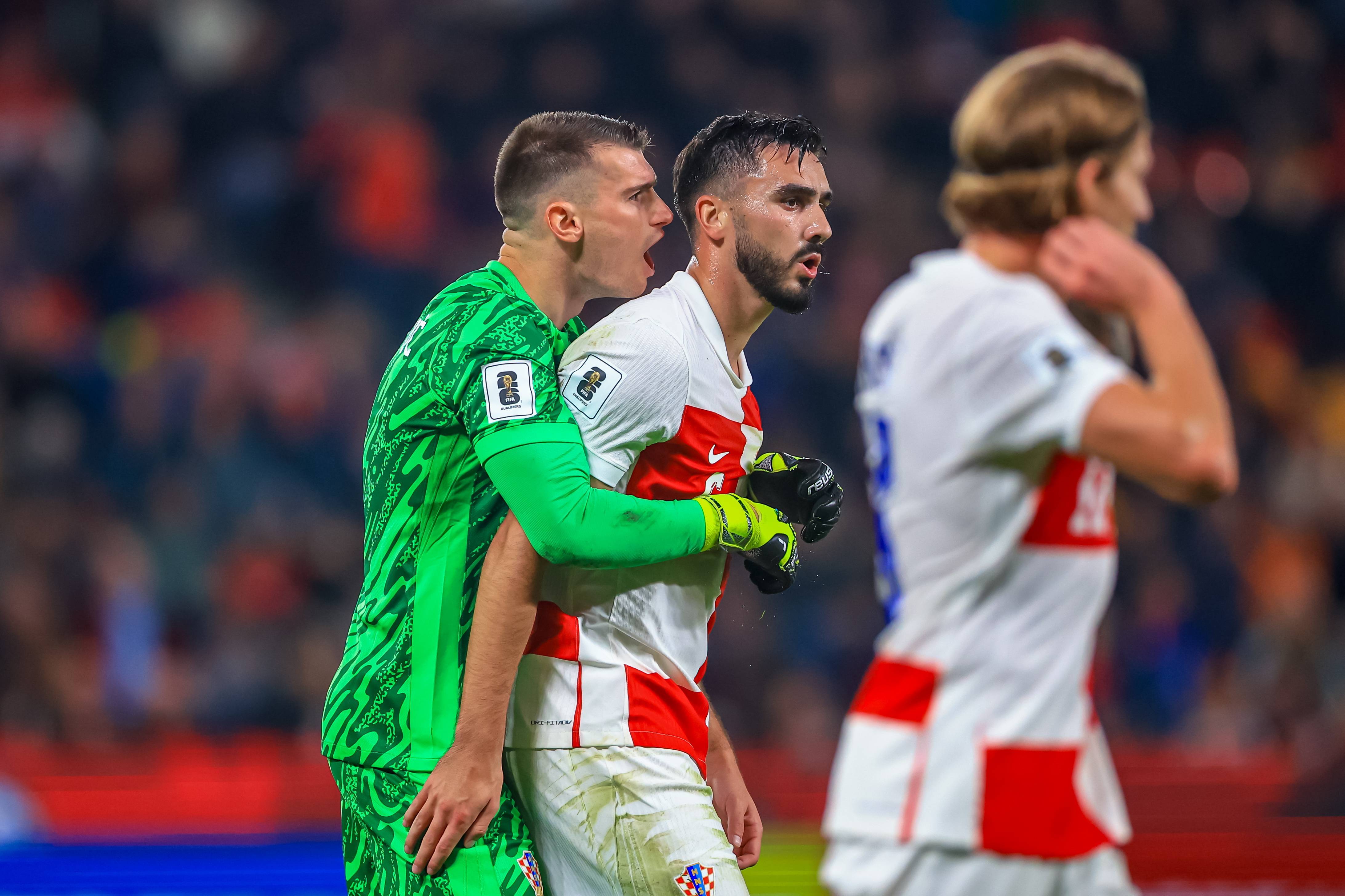 关于克罗地亚队意外失手，前景蒙上阴影的信息