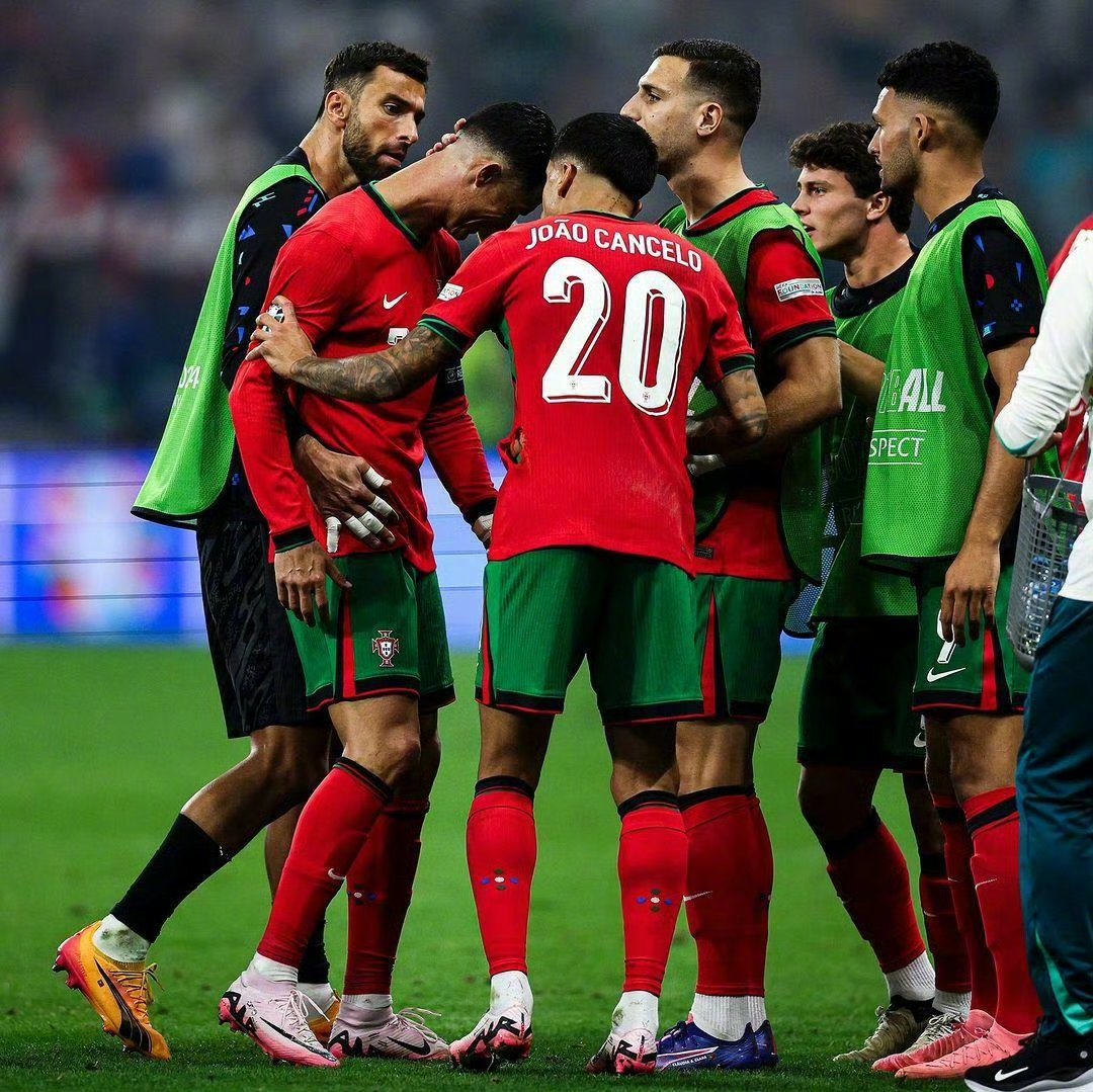 包含欧洲强队对战角逐连连,胜负难分的词条 包含欧洲强队对战角逐连连,胜负难分的词条